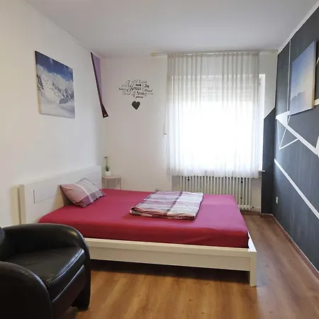 Royal Grosszuegige 4 Zimmer-wohnung Mit Balkon Apartment Muhlhausen (Erlangen-Hochstadt)